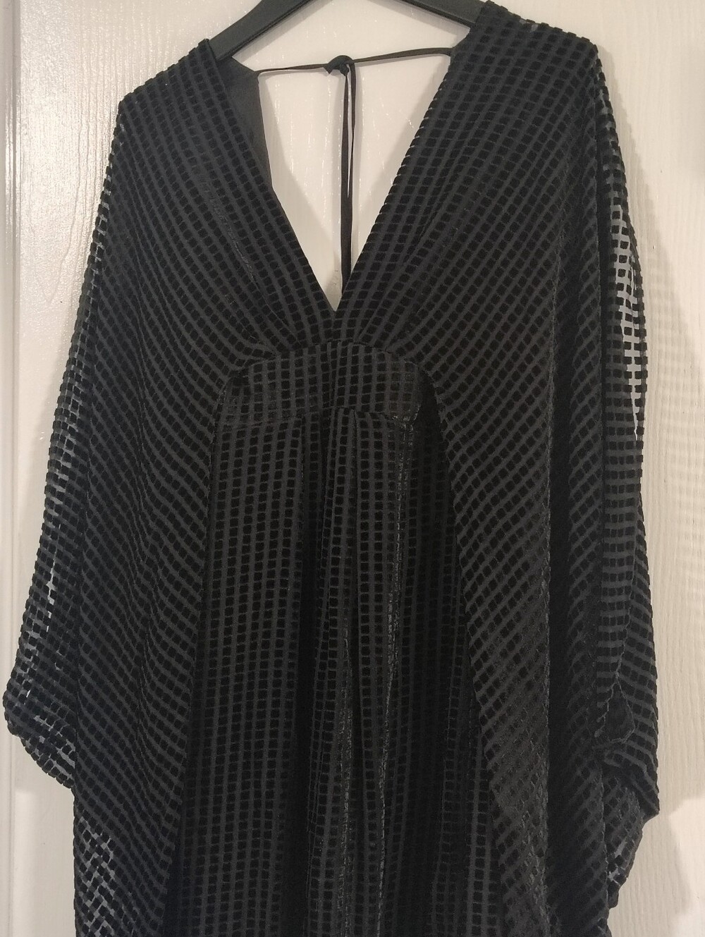 Trina Turk Silk Blend Black Velvet Burnout V-Neck Dress Women's 10 Whimsygoth - Picture 4 of 12